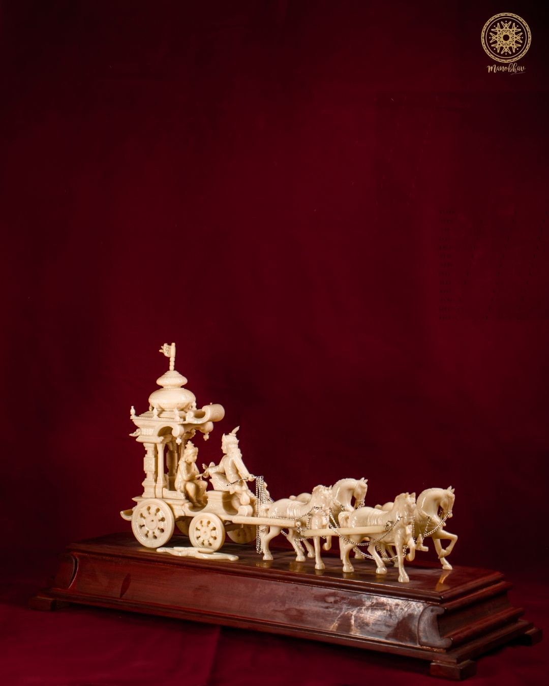 Arjun-Krishna Mahabharat Rath Showpiece | Resin Kurukshetra Chariot