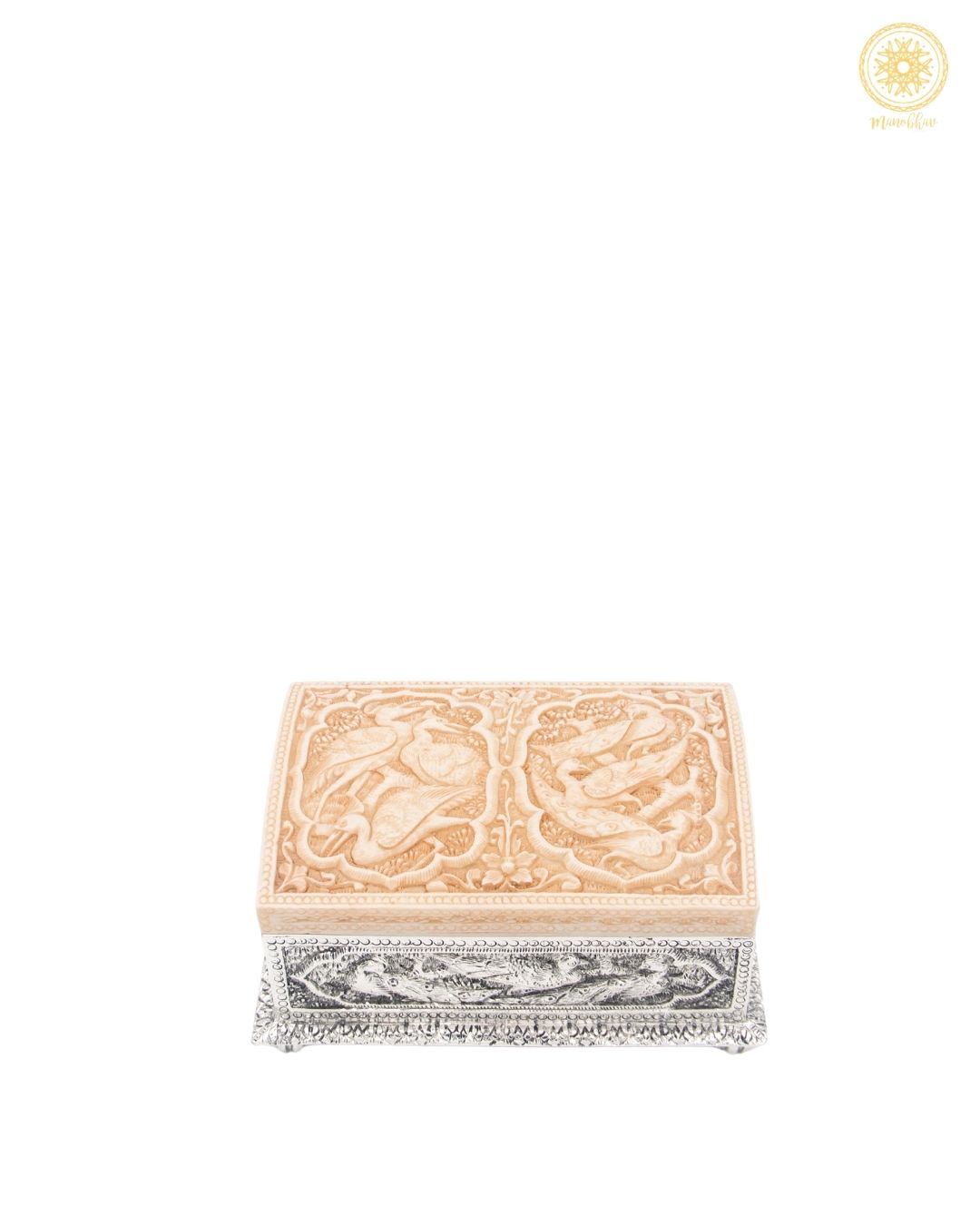 Luxury Hand-Carved Jewelry Storage Box | Perfect Gift for Special Occasions